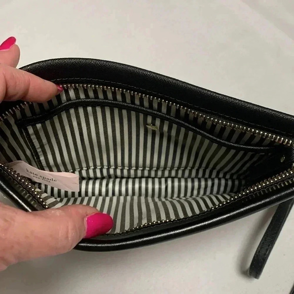 KATE SPADE ♠️ Crossbody Purse,retro “Checking in car”. NWOT, pink Cadillac - Picture 4 of 6